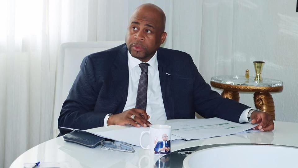 Pascal Houangni Ambouroue, maire de Port-Gentil